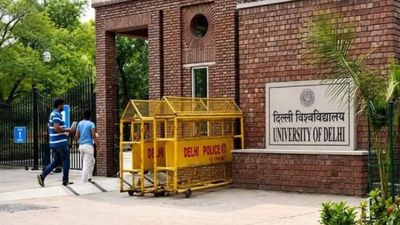DU Admission: लॉक करने से पहले चेक कर लें प्रेफरेंस, आज के बाद नहीं मिलेगा चांस, कब आएगी पहली अलॉटमेंट लिस्ट?