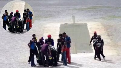 भारतीय क्रिकेट में पसरा मातम, 22 साल के क्रिकेटर की लाइव मैच में मौत, घटना का वीडियो पूरे देश में वायरल