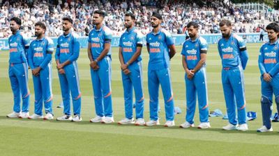 IND vs ENG: तीसरे वनडे में टीम इंडिया ने क्यों पहनी काली पट्टी? काफी दुखद घटना, लॉर्ड्स में पसरा सन्नाटा