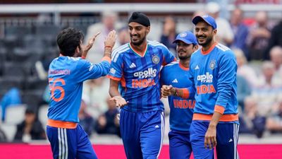 IND vs ENG: अजीबोगरीब कारण से नहीं हो पाया भारत-इंग्लैंड मैच का टॉस, टीम इंडिया समय पर नहीं पहुंची स्टेडियम