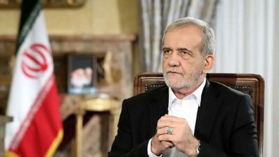 Iran Political Crisis: ईरान में तख्तापलट की कोशिश! राष्ट्रपति पेजेशकियन पर क्यों भड़के कट्टरपंथी?