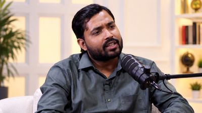 'आरती-वंदना का होटल में किया शोषण', खान सर पर रौशन आनंद का बड़ा खुलासा! दोनों थीं फैजल खान की स्टूडेंट