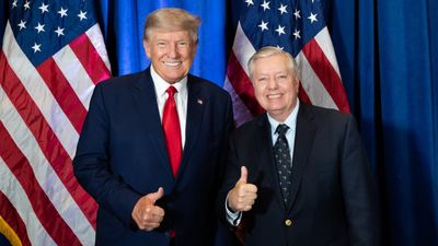 Iran Vs America: 'युद्ध से बहुत पैसा कमाएंगे', ट्रंप को यह खतरनाक सलाह देने वाले सीनेटर Lindsey Graham का निधन