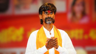 कौन हैं मनोज जरांगे? जिनके एक इशारे पर सड़कों पर उतर आता है जनसैलाब, CJP के साथ दिल्ली में डालेंगे डेरा!