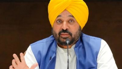 Mukhya Mantri Mawan Dhiyan Satkar Yojana: पंजाब में  33 लाख महिलाओं के बैंक खातों में जमा हुए ₹1,147 करोड़