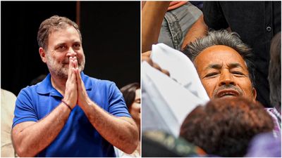 राहुल गांधी ने बताया सोनम वांगचुक को हंगर स्ट्राइक से हटाना सही या गलत? जानिए किस नेता ने क्या कहा?