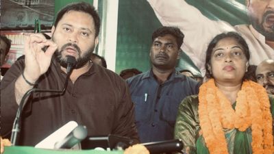 Bankipur By-Election: कौन हैं रेखा गुप्ता? जिन्हें तेजस्वी ने बांकीपुर उपचुनाव में फिर बनाया RJD उम्मीदवार