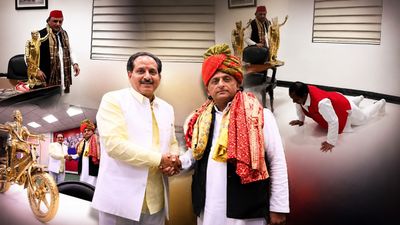 कौन हैं सीताराम यादव उर्फ कन्हैयालाल, जिनका अखिलेश के सामने पुशअप लगाने वाला वीडियो वायरल,क्यों कर रहे थे ऐसा?