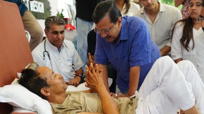 'धर्मेंद्र प्रधान हटाइए,सोनम वांगचुक को शिक्षा मंत्री बनाइए', CJP के मंच से केजरीवाल ने मोदी को दी चेतावनी