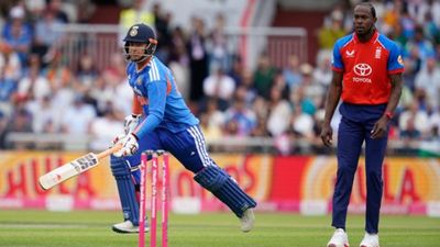 IND vs ENG: जोफ्रा आर्चर के 145 KMPH के शॉर्ट बॉल ट्रैप में फंसे थे वैभव सूर्यवंशी, आज है जवाब देने की बारी?