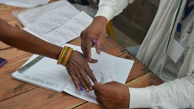 Delhi Election: दिल्ली में वोटिंग कल, कितने बजे शुरू होगा मतदान, कब तक खुले होंगे पोलिंग बूथ? जानिए डिटेल