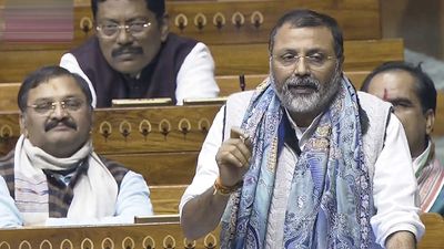 'गणतंत्र का उपहास, आर्टिकल 5 का दुरुपयोग...', MP निशिकांत दुबे के 6 प्वाइंट्स, जिसमें राहुल गांधी बने निशाना