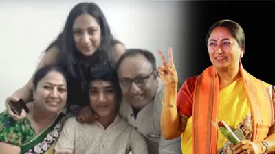 Rekha Gupta Daughter: क्या करती हैं रेखा गुप्ता की बेटी? CM चुने जाने के बाद आया परिवार का रिएक्शन
