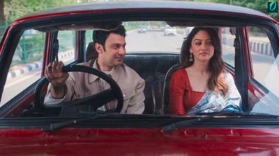 Review Pyar Ka Professor: कामेडी लव स्टोरी में लगा मॉर्डन का तड़का, प्रणय और संदीपा का काम उम्दा 