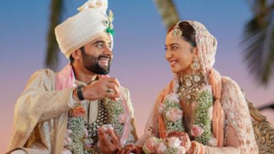 रकुल प्रीत की वेडिंग एनिवर्सरी के दिन रिलीज हुई फिल्म मेरे हसबैंड की बीवी, एक्ट्रेस ने किया डबल सेलिब्रेशन