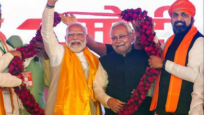 Bihar Politics: 'महिला सम्‍मान योजना', के ज़रिए बिहार फतह की तैयारी, NDA बना रही आधी आबादी को साधने की रणनीति