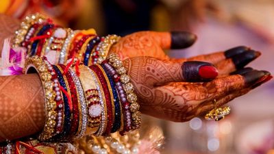आंसुओं से धुल गए दुल्‍हन के मेहंदी रचे हाथ, शादी के 4 दिन बाद दूल्‍हे की मौत