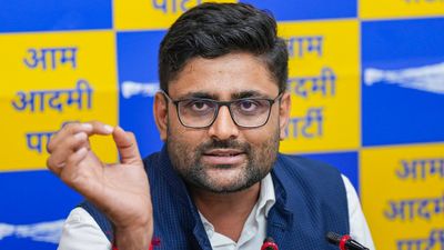 कौन हैं Gopal Italia? गुजरात की विसावदर सीट से AAP ने बनाया कैंडीडेट, कभी PM पर किया था विवादित कमेंट