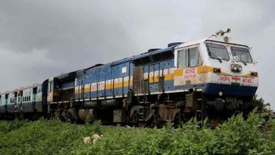 Indian Railway: चंडीगढ़-गोरखपुर एक्सप्रेस इन स्टेशनों पर यात्रियों की राह बनाएगी आसान