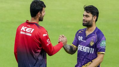 Aaj Ke Match Ka Toss Kaun Jeeta 22 march: आज के मैच का टॉस कौन जीता- केकेआर vs आरसीबी