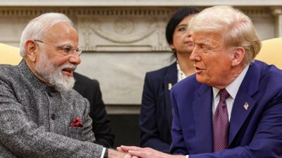 India-US Tarrif: ट्रंप ने पीएम मोदी की प्रशंसा,बताया करीबी दोस्त और स्मार्ट मैन, जानें टैरिफ पर क्या कहा?