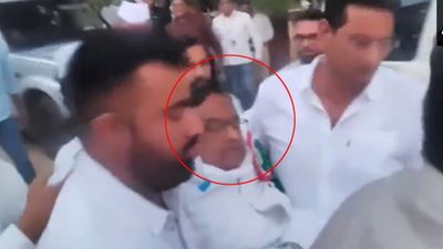 Gujrat: साबरमती आश्रम में बेहोश हुए कांग्रेस नेता पी चिदंबरम, अस्पताल में भर्ती करवाया गया