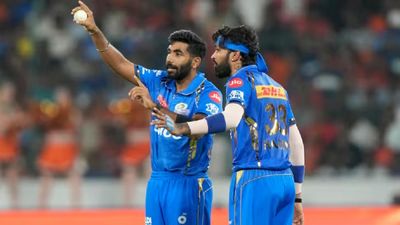 LSG के खिलाफ मुंबई इंडियंस को मिलेगा Jasprit Bumrah का साथ? तेज गेंदबाज की वापसी पर आया नया अपडेट