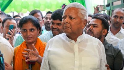 'अफसोस, मैं संसद में नहीं हूं, अन्यथा अकेला ही काफी था', वक्फ बिल पर लालू यादव ने भाजपा को चेताया