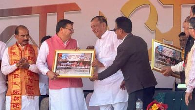 कांग्रेस के MLA ने CM धामी के जिंदाबाद के लगाए नारे, वीडियो वायरल होते ही मचा घमासान, जमकर हो रही सियासत