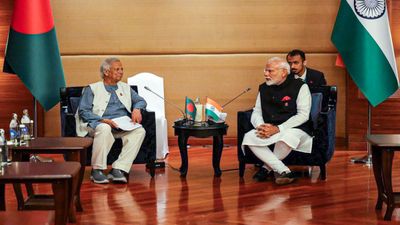 Narendra Modi News: मोहम्मद युनूस की PM मोदी से पहली मुलाकात, जानिए क्यों अहम है ये मीटिंग?