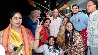 'नहीं दे पाती हूं वक्त', CM बनने के बाद परिवार के बारे में खुलकर बोलीं रेखा गुप्ता, पति को दिया सफलता का श्रेय