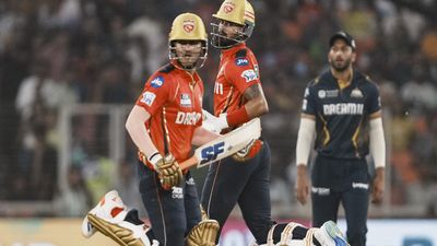 किराए के घर में रहता है परिवार, प्रीति जिंटा ने करोड़ों देकर बदली किस्मत, अब पिता को घर गिफ्ट करेगा ये खिलाड़ी