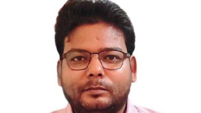 DDU University के प्रोफेसर ने हासिल की बड़ी उपलब्धि, विश्व के शीर्ष विद्वानों में हुए शामिल, किया यह काम