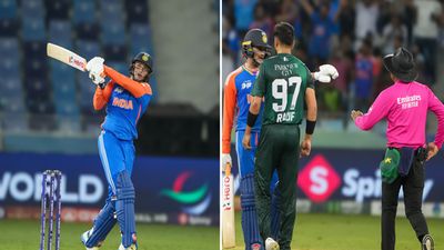 'वो मुझे पंजाबी में गाली दे रहे थे, मैंने बल्ले से जवाब दिया', पाकिस्तान की घटिया हरकत देख भड़के अभिषेक शर्मा