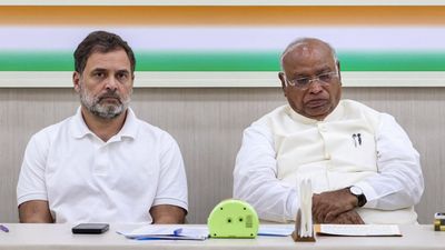 Bihar Chunav: पटना में कांग्रेस की वर्किंग कमेटी की अहम बैठक, मल्लिकार्जुन खड़गे और राहुल गांधी पहुंचेंगे पटना