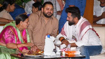 Bihar Political Families: किस्मत या खानदान? बिहार के 17 परिवार जिनका राजनीति पर अब भी राज, कोई CM, कोई मंत्री