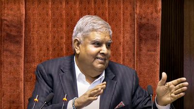 जगदीप धनखड़ सरकारी बंगला छोड़ अब इस नेता के घर पर हुए शिफ्ट, जानिए 40 साल पुराने रिश्ते की पूरी कहानी