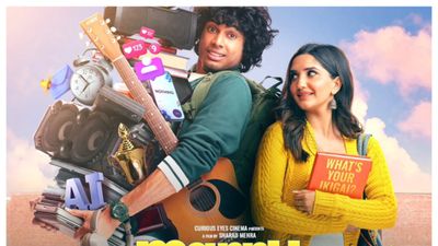Mannu Kya Karegga Review: प्यार, दोस्ती और जिंदगी की एक प्यारी झप्पी, पढ़ें रिव्यू