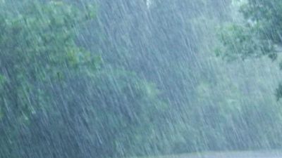UP Weather News: यूपी में एक बार फिर बदलेगा मौसम का मिज़ाज, इन जगहों पर होगी बारिश