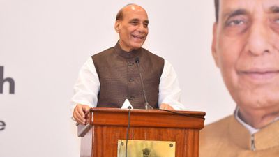 'PoK के लोग खुद बोलेंगे मैं भी भारत हूं', ऑपरेशन सिंदूर की चर्चा कर रक्षा मंत्री राजनाथ सिंह ने ऐसा क्यों कहा?