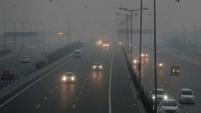 Air Pollution: दुनिया में सबसे जहरीली दिल्ली की हवा! भारत की दिवाली से पाकिस्तान में क्यों खलबली?