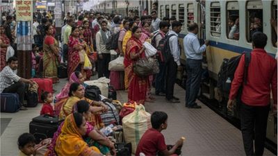 Bihar Chhath Train: छठ से पहले बिहार के लिए 51 ट्रेनें, 11 फ्लाइट्स! क्या चुनाव से जुड़ा है ये बड़ा गेम प्लान?
