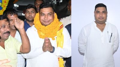 नीतीश के मंत्री के साथ बड़ा 'खेला', 1 मिनट की देरी से नॉमिनेशन करने पहुंचे, प्रशासन ने लौटाया, अब क्या होगा?