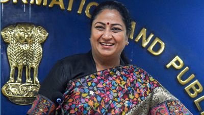 Delhi Women New Guidelines: दिल्ली की दुकानों में महिलाएं अब रात में भी काम कर सकेंगी, क्या है नई गाइडलाइन?