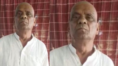 जीवित रहते हुए रिटायर वायुसेना जवान ने निकाली अपनी अंतिम यात्रा, अर्थी पर लेटकर पहुंचे श्मशान, फिर जो हुआ