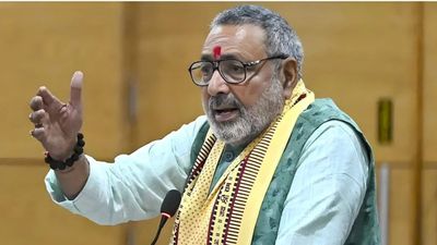 गिरिराज ने मुसलमानों को बताया ‘नमक हराम’,कहा- इनका वोट नहीं चाहिए, ये आयुष्मान योजना का भी एहसान नहीं मानते