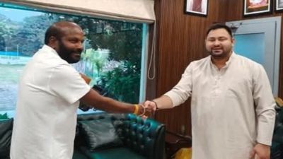 Bihar Chunav: कौन हैं तेजस्वी के सहयोगी आई.पी. गुप्ता? यादवों को दी गाली, कहा- 'लाठी मारे तो दांत काट लो'