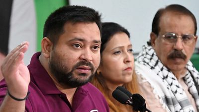 Bihar Chunav: तेजस्वी बोले, 'अगर मैं बिहार का सीएम बना, तो 14 करोड़ लोग CM बनेंगे', BJP पर भी साधा निशाना