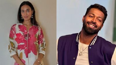 कौन हैं माहिका शर्मा, जिनके प्यार में पागल हुए हार्दिक पांड्या? 24 की उम्र में ऐसे छाप रही हैं पैसे