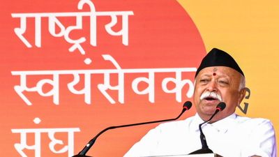 'हमारे घर का एक कमरा किसी ने हथिया लिया है उसे हमें वापस लेना है', RSS प्रमुख मोहन भागवत ने क्यों बोली ये बात